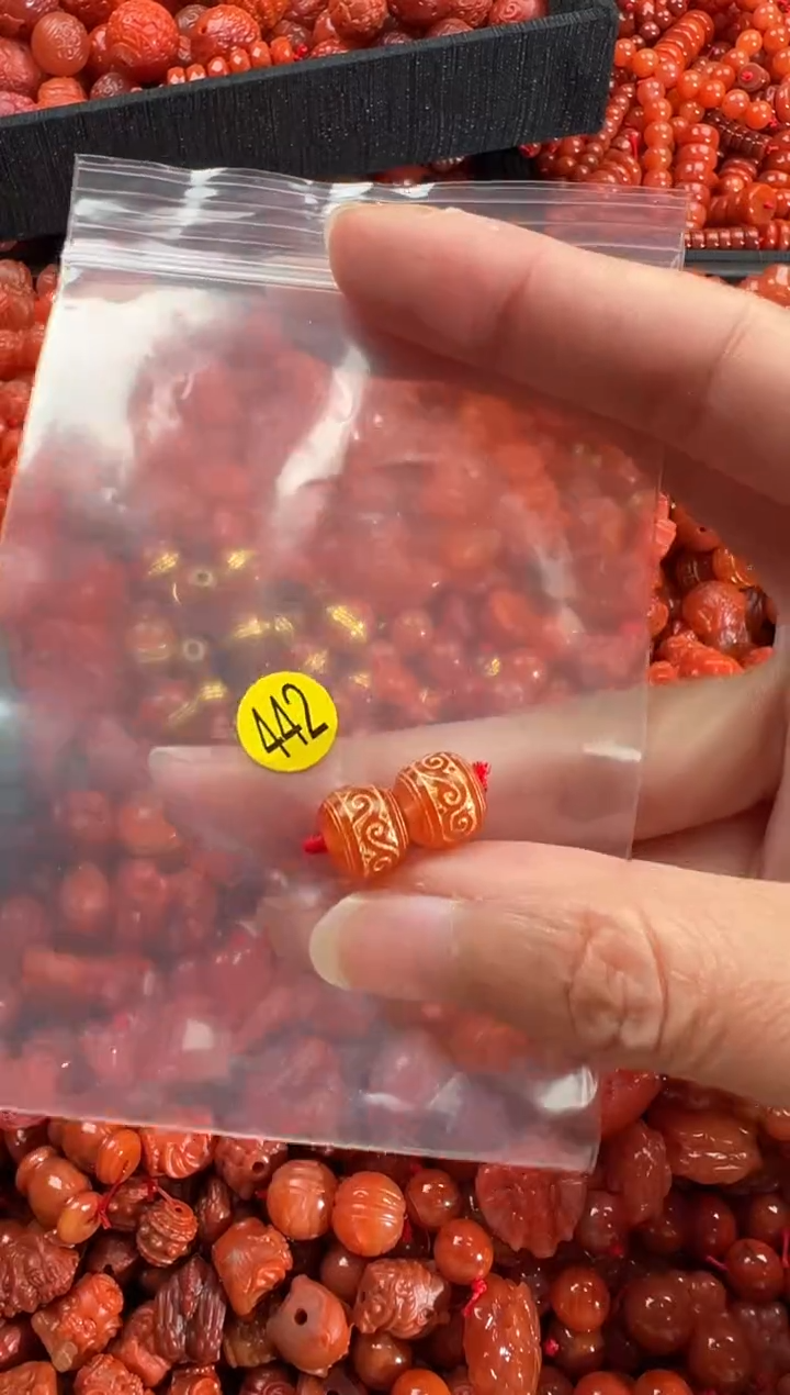 【闪购商品】南红玛瑙颈饰未镶嵌1