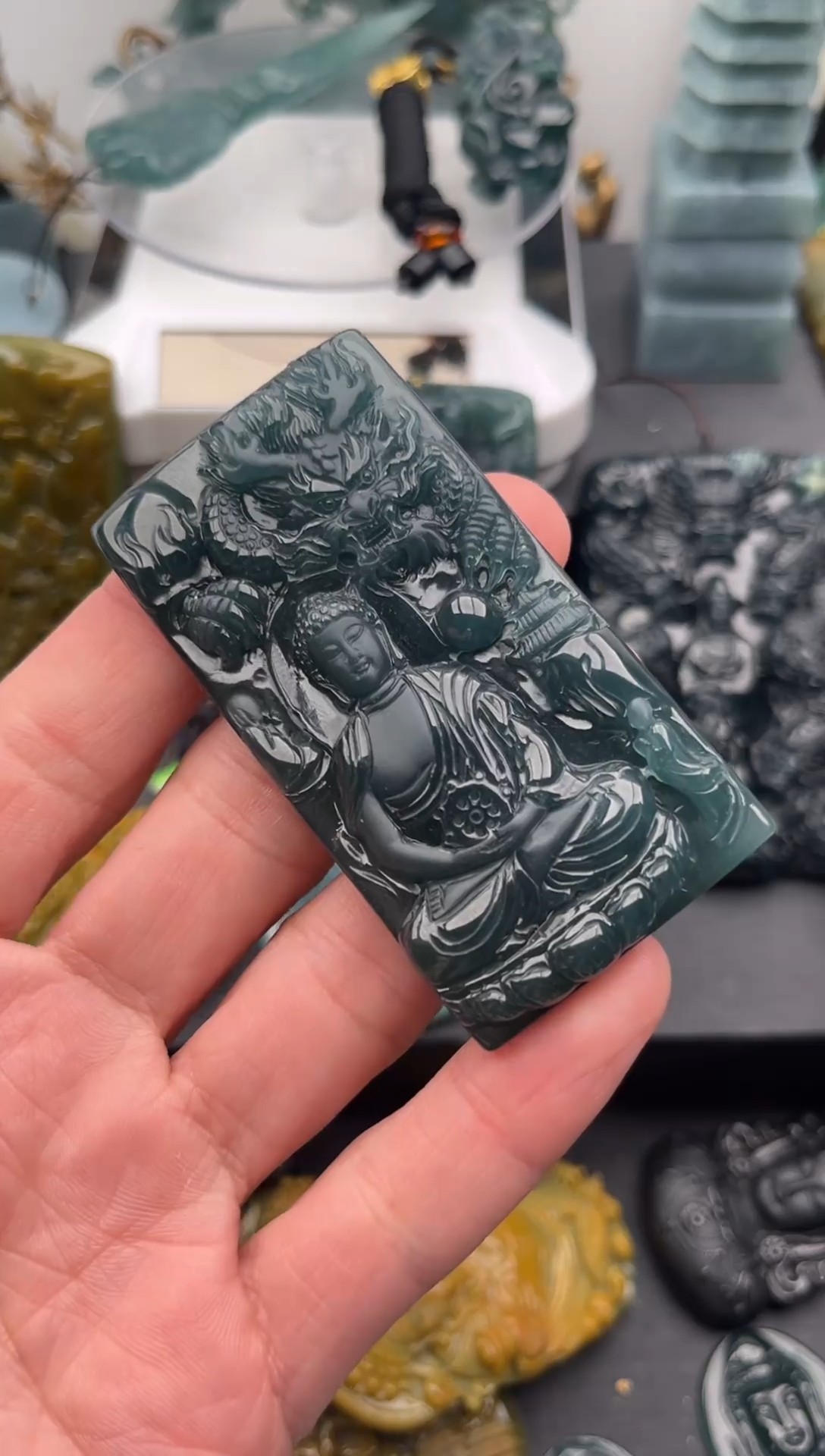 颈饰未镶嵌翡翠苍**月大日