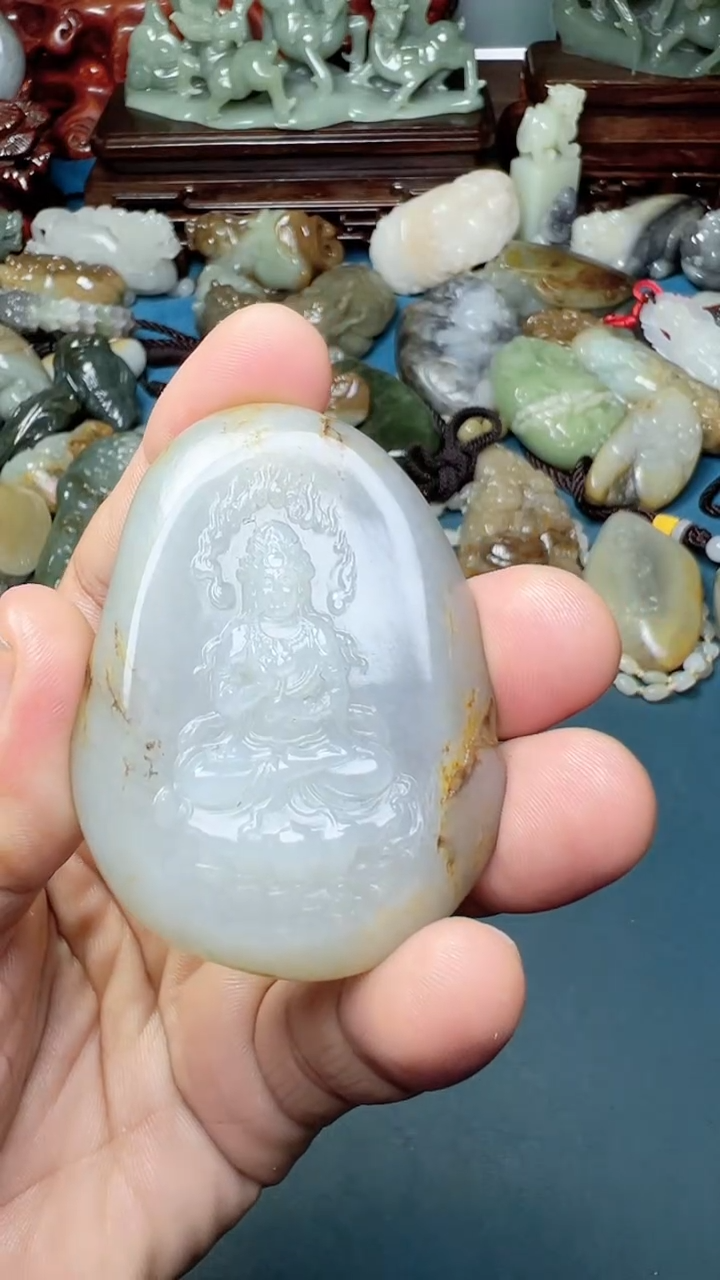 未镶嵌和田玉把件-