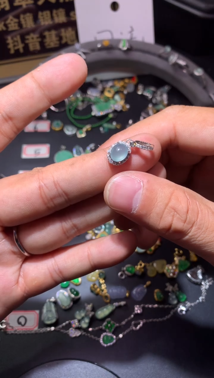 吊坠(不含链)银S925镶嵌翡翠1