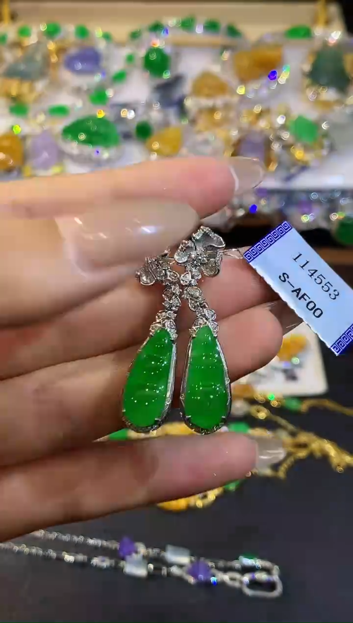 翡翠18K金镶嵌吊坠(不含链)SY114553多样性发其一