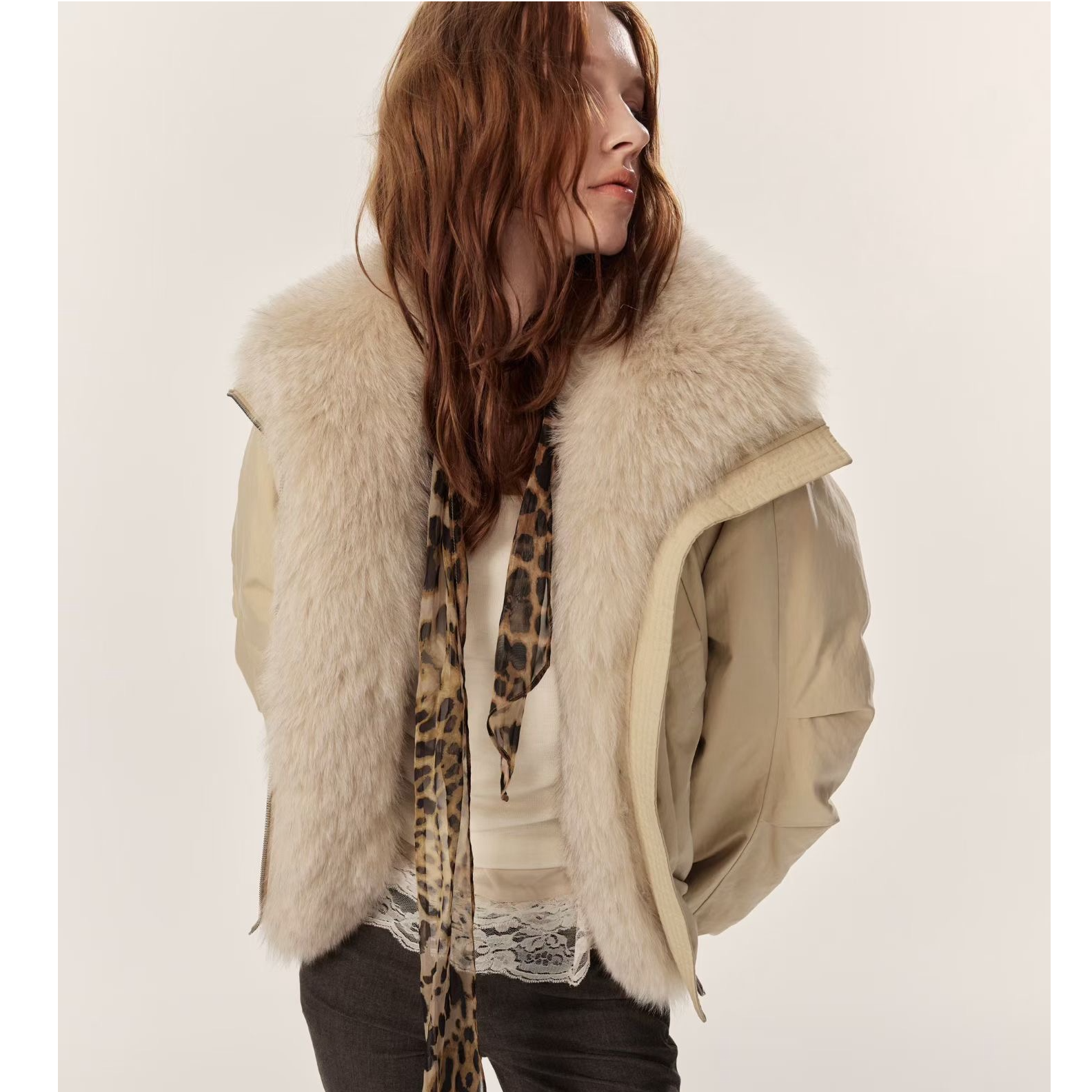 【商场品质】90白鸭绒 高端奢华毛领可拆短款气质羽绒服 SJ 0981