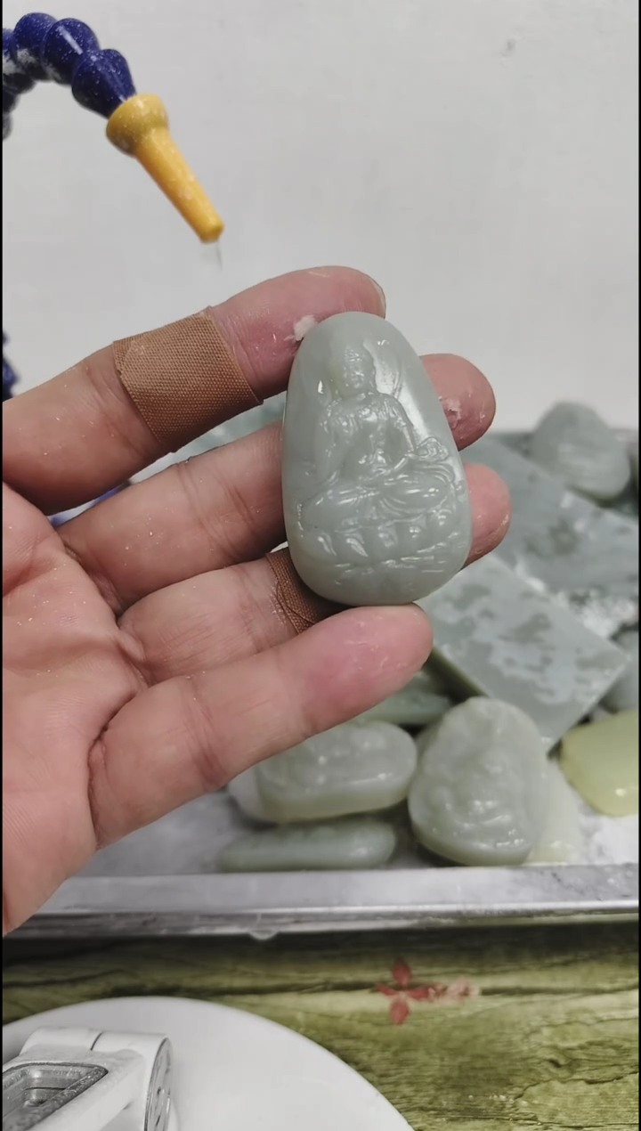 颈饰未镶嵌和田玉2