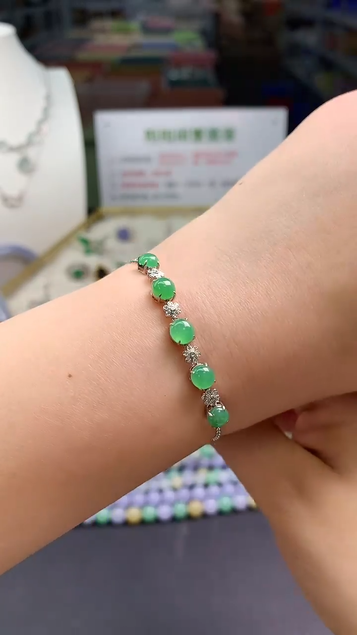 【闪购商品】翡翠颈饰18K金镶嵌翡翠手链|不退不换