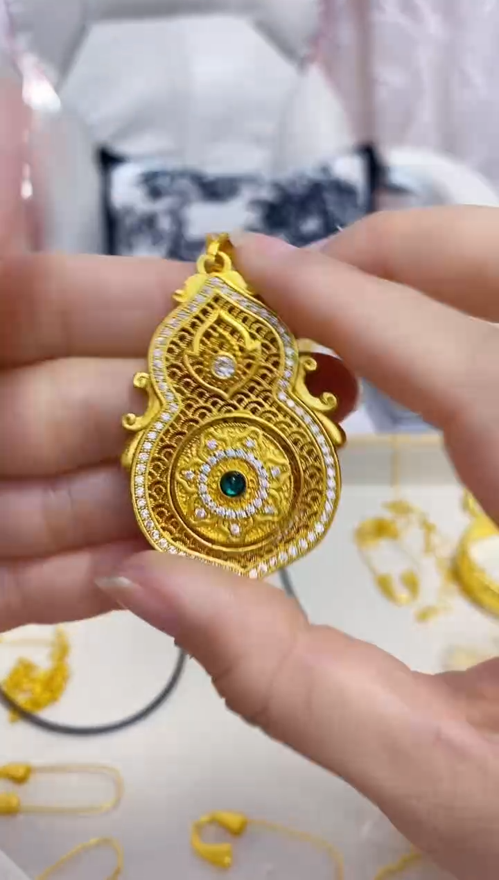 合金无100四美葫芦吊坠