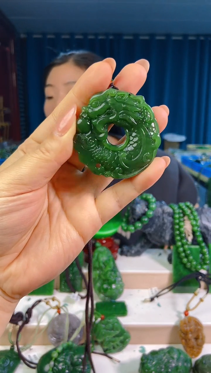 和田玉未镶嵌挂件1