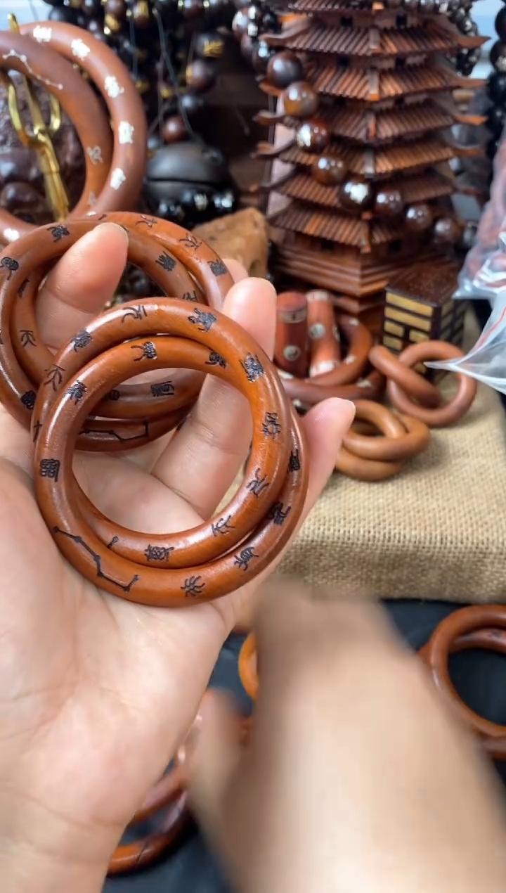 【闪购商品】木枣木刻字45圈口随机发货