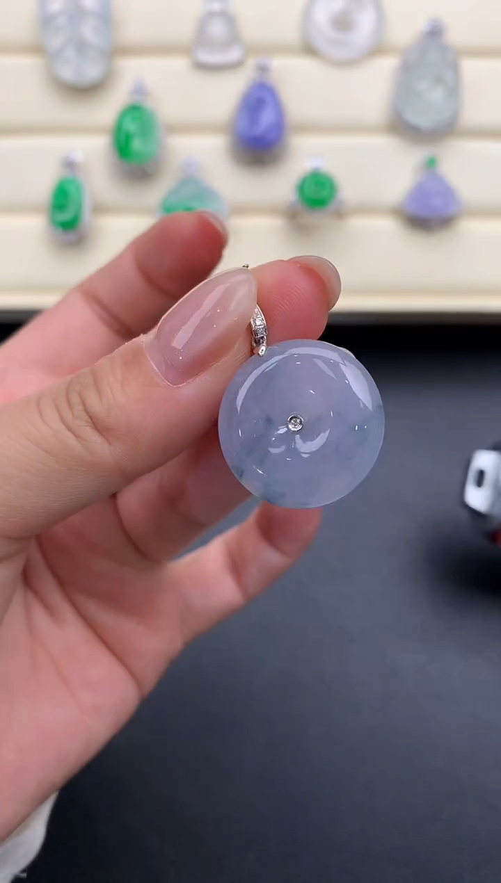 【闪购商品】翡翠颈饰18K金镶嵌Q573        