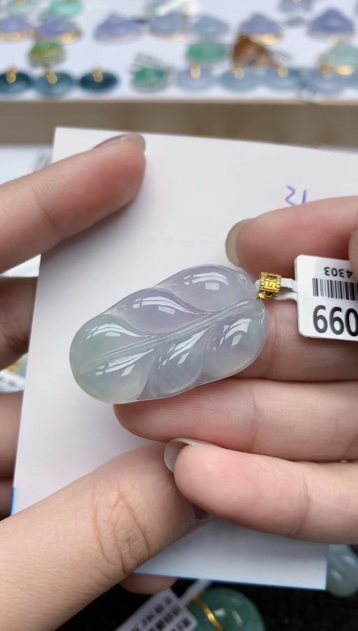 【闪购商品】翡翠颈饰18K金镶嵌天然翡翠A货