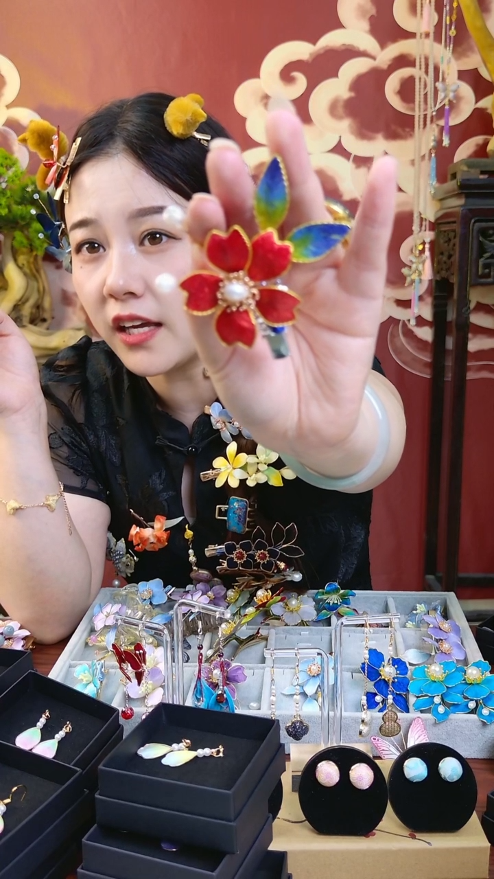 刺绣纯手工非遗绒花