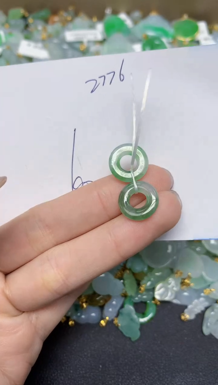 【闪购商品】翡翠颈饰未镶嵌天然翡翠A货