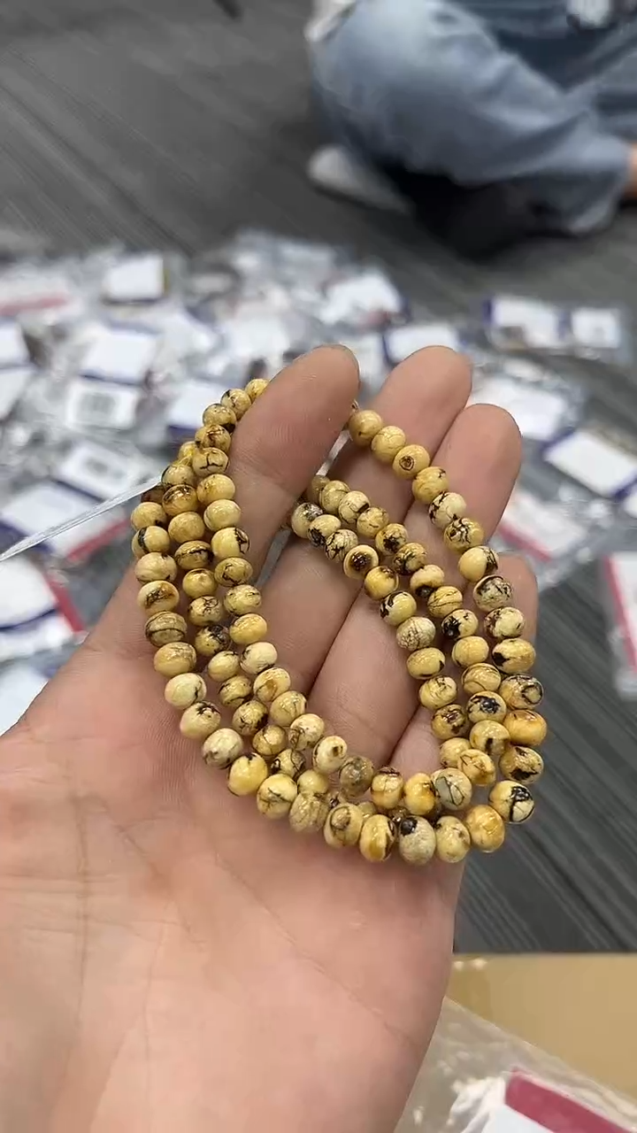 裸石琥珀未镶嵌抚顺琥珀6+花珀多样性发其一