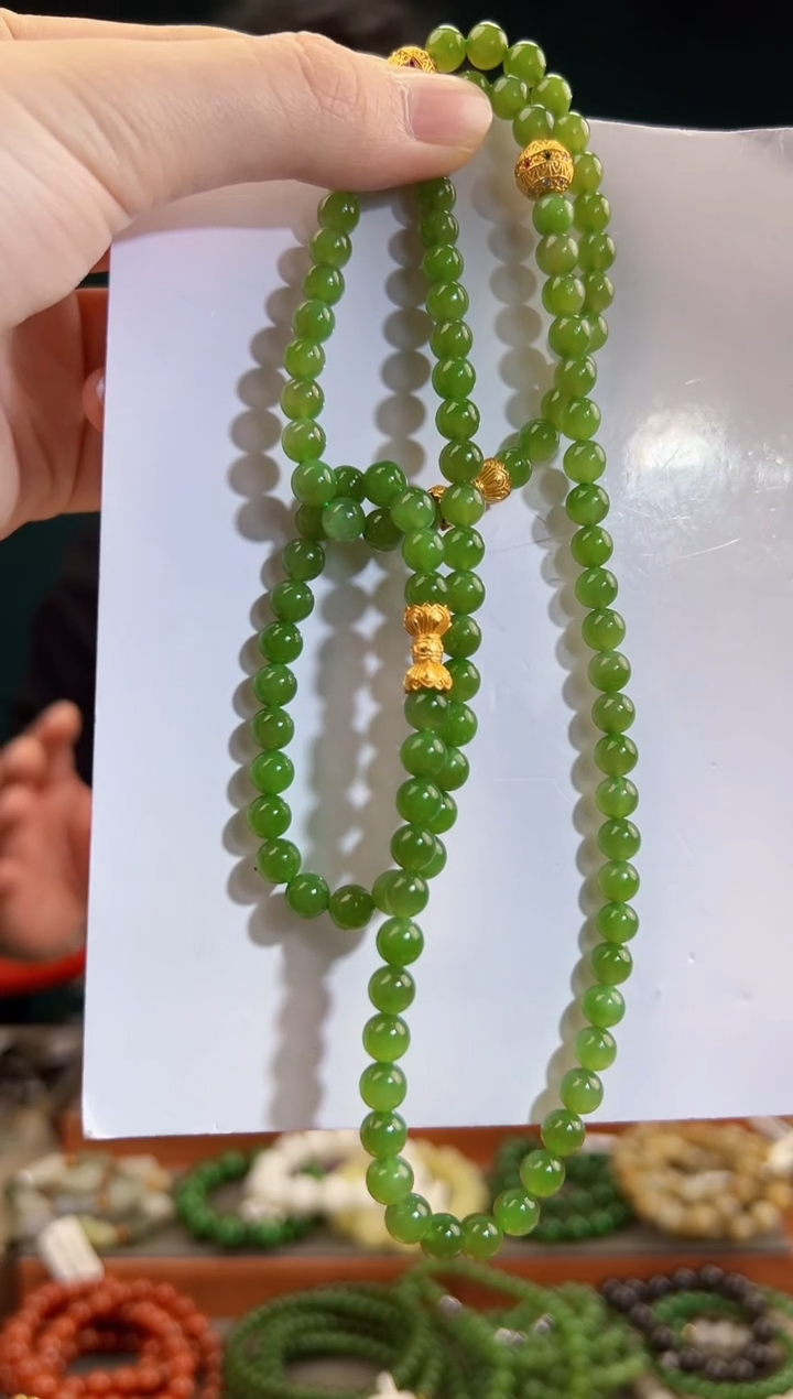 颈饰未镶嵌和田玉一物一证 拍一单发一个