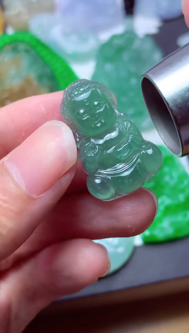 翡翠未镶嵌颈饰天然翡翠A货 天然翡翠A货 多样性发货 发其一