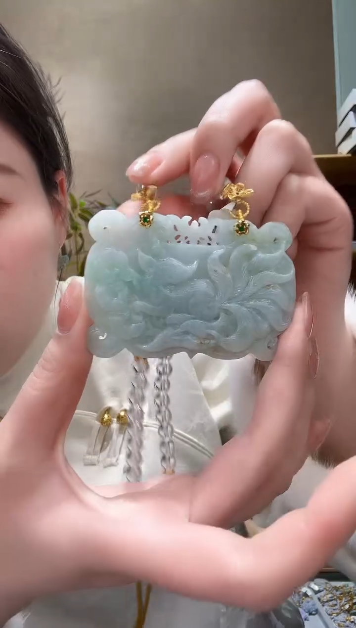 【闪购商品】翡翠颈饰未镶嵌吊坠