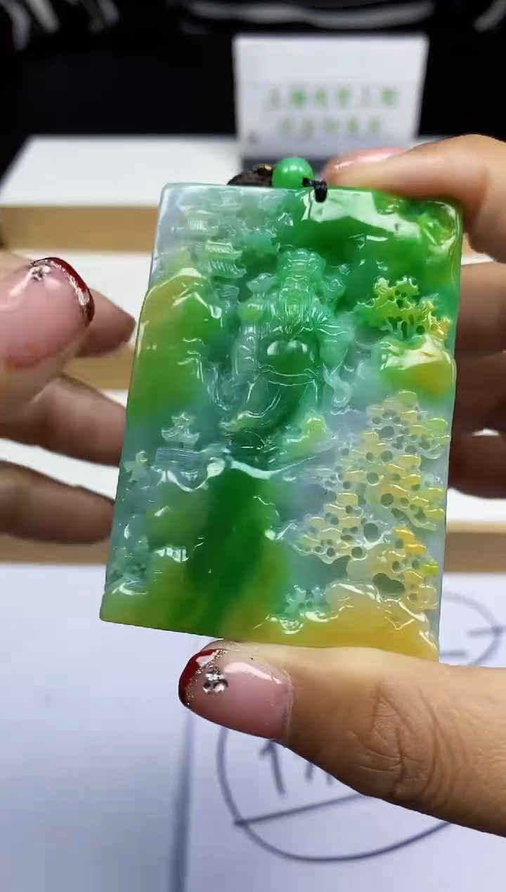 【闪购商品】翡翠颈饰未镶嵌翡翠A货