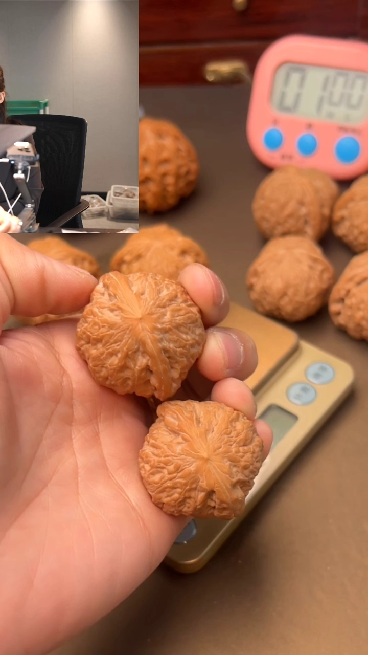 【闪购商品】桃核把件有修铁锤