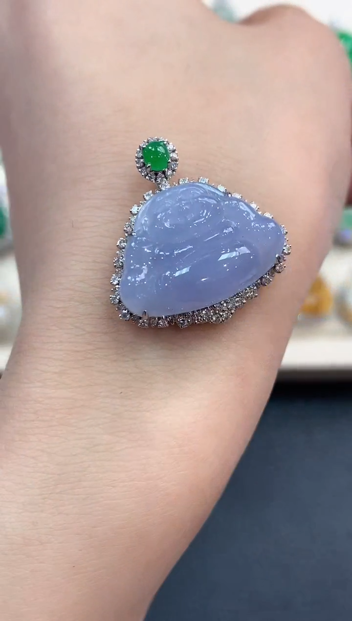 【闪购商品】翡翠吊坠(不含链)18K金镶嵌B95 有色差