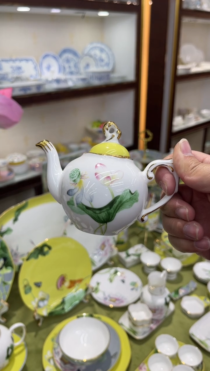 45%以上骨粉骨瓷茶壶