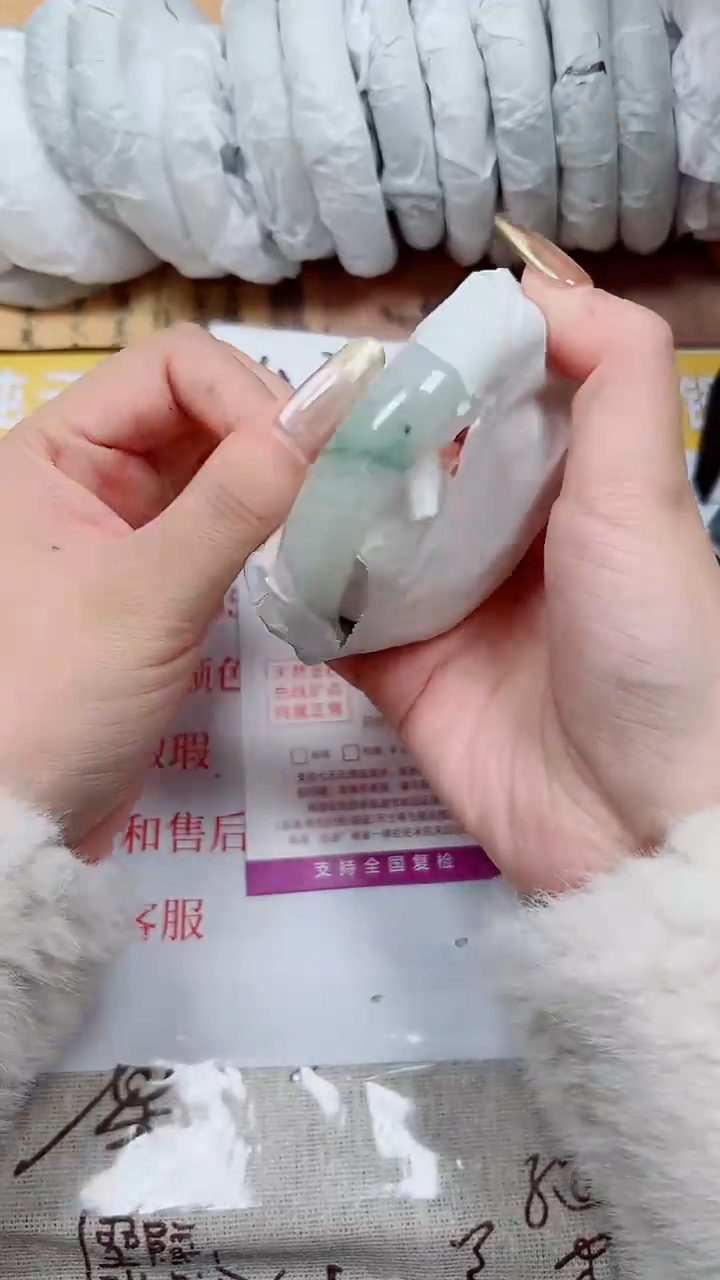 【闪购商品】石英质玉手镯未镶嵌K314-59.1