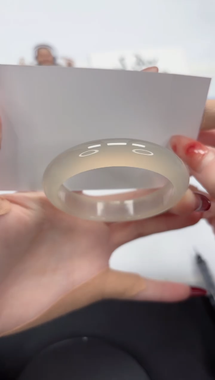 【闪购商品】石英质玉手镯未镶嵌A105-53.6