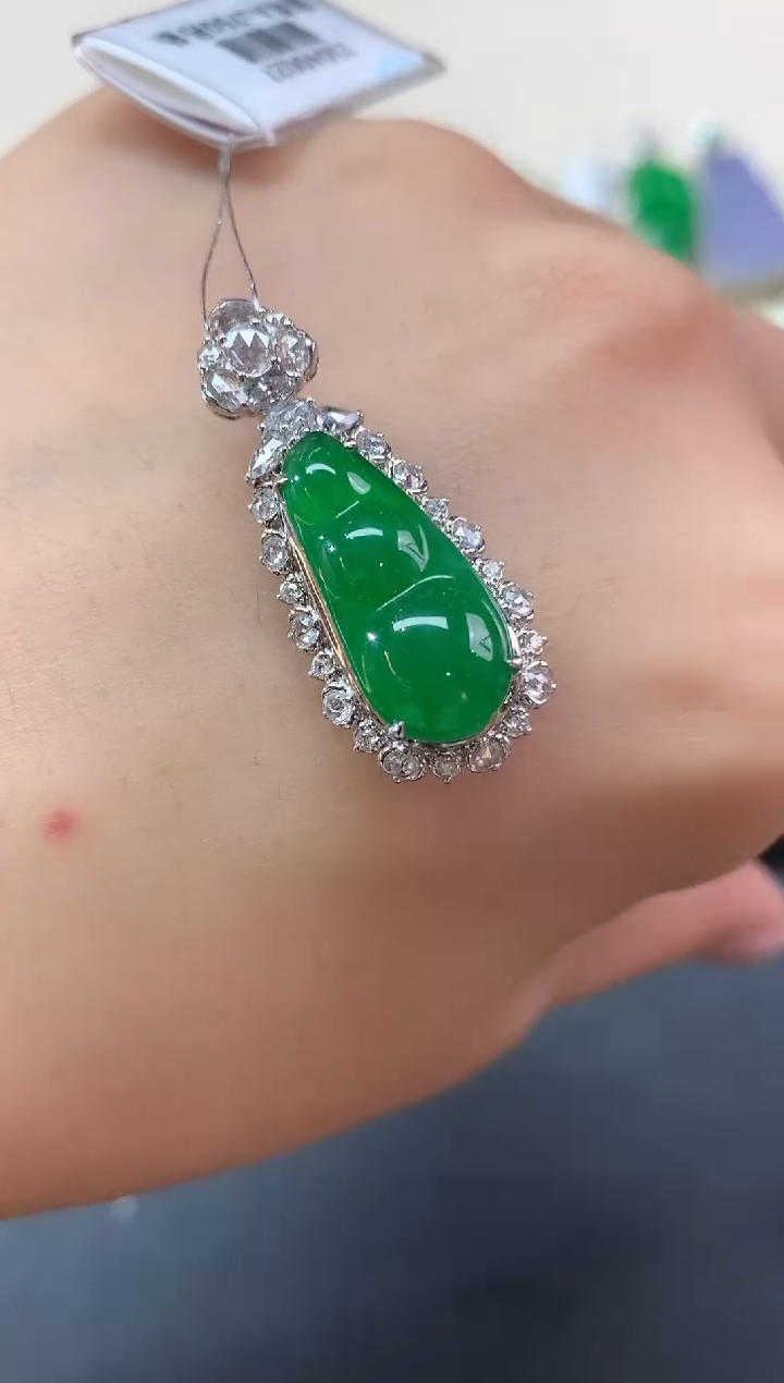 翡翠18K金镶嵌吊坠(不含链)吊坠(不含链)|26800+0