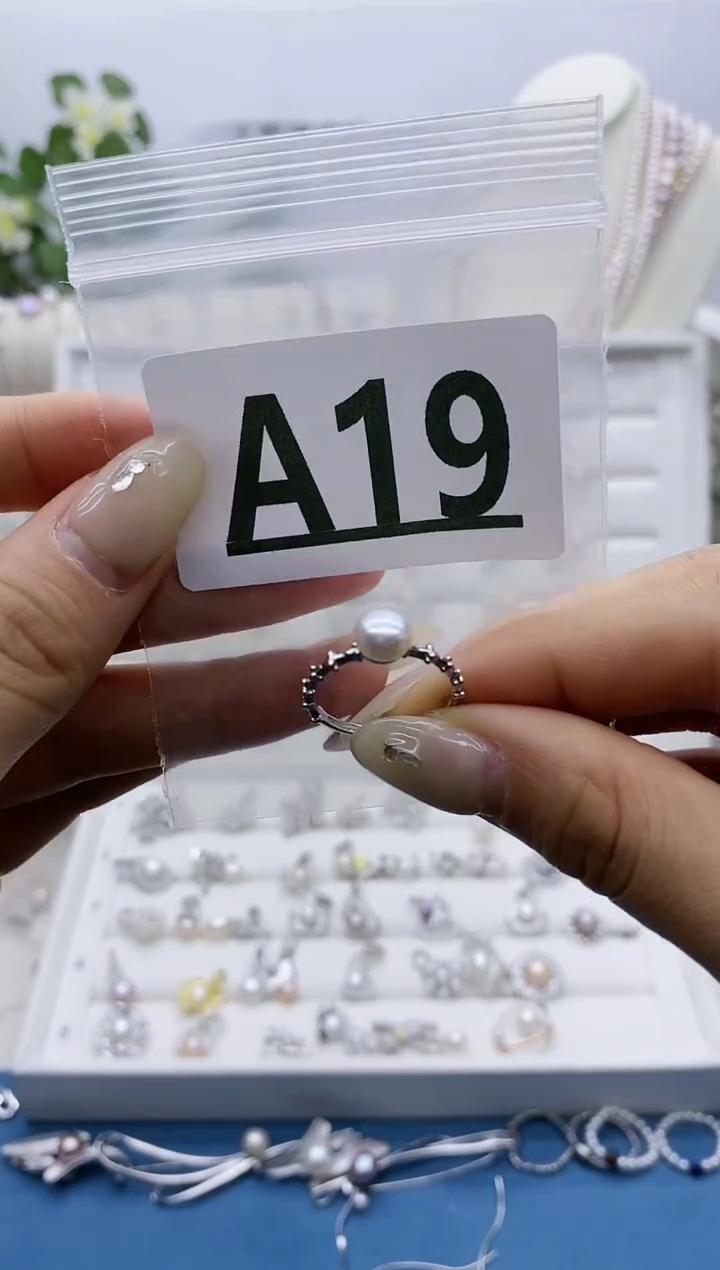 银S925镶嵌无淡水珍珠月**子A19