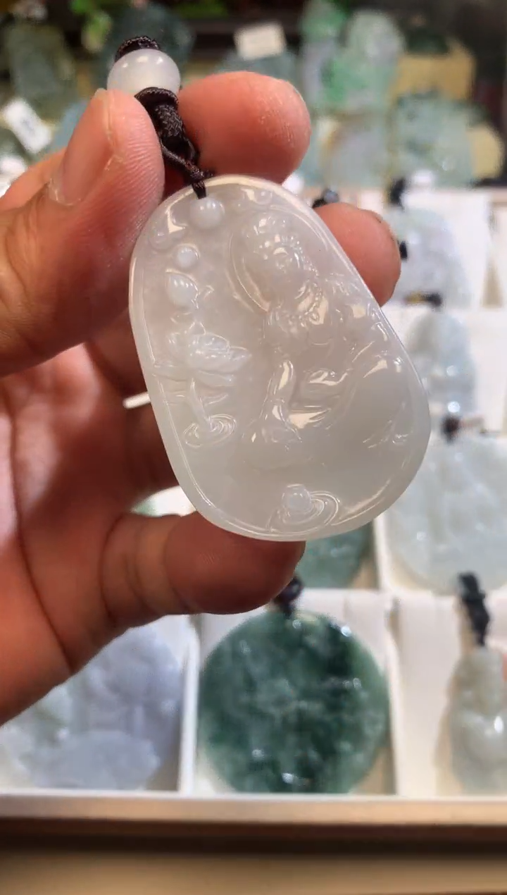 翡翠未镶嵌颈饰4/21/148