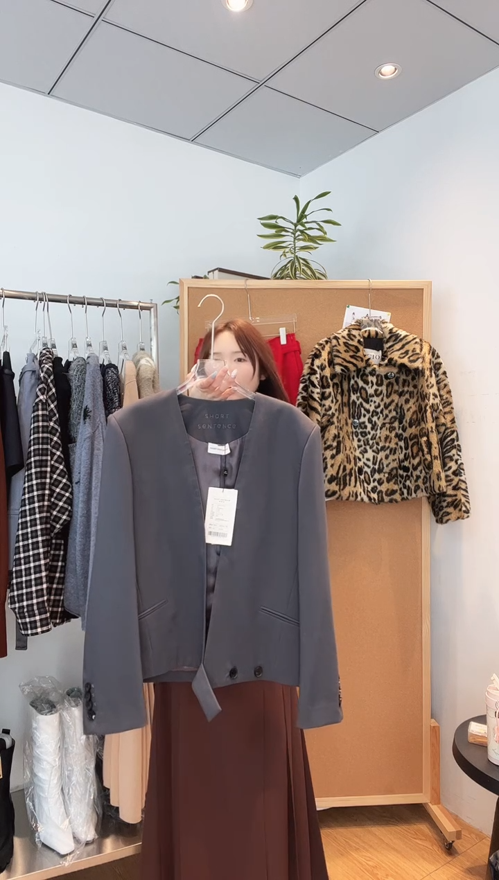 编号015 短句  无领西装外套M码   福福待开价