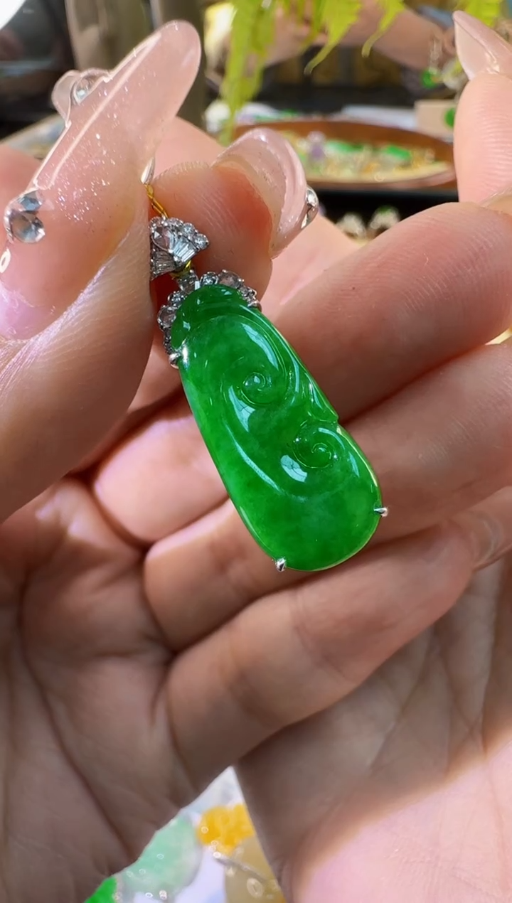 【闪购商品】翡翠颈饰18K金镶嵌6939606190833473398