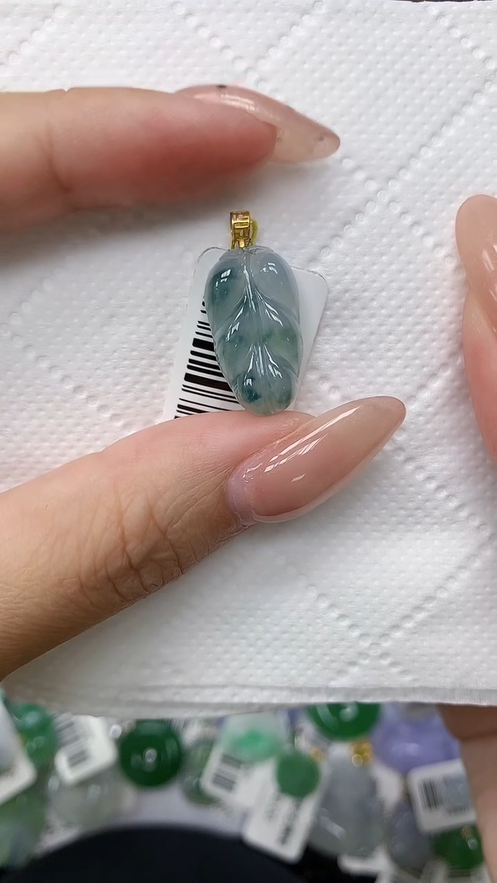 颈饰18K金镶嵌翡翠11111111111111