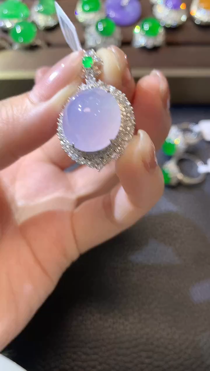 【闪购商品】翡翠吊坠(不含链)18K金镶嵌D7紫货有一定色差