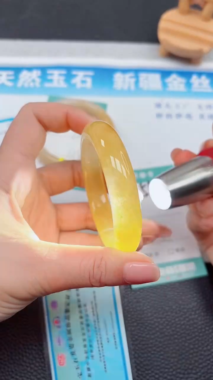 【闪购商品】石英质玉手镯未镶嵌594