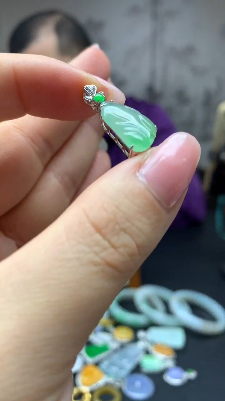 【闪购商品】翡翠颈饰18K金镶嵌2-天然翡翠