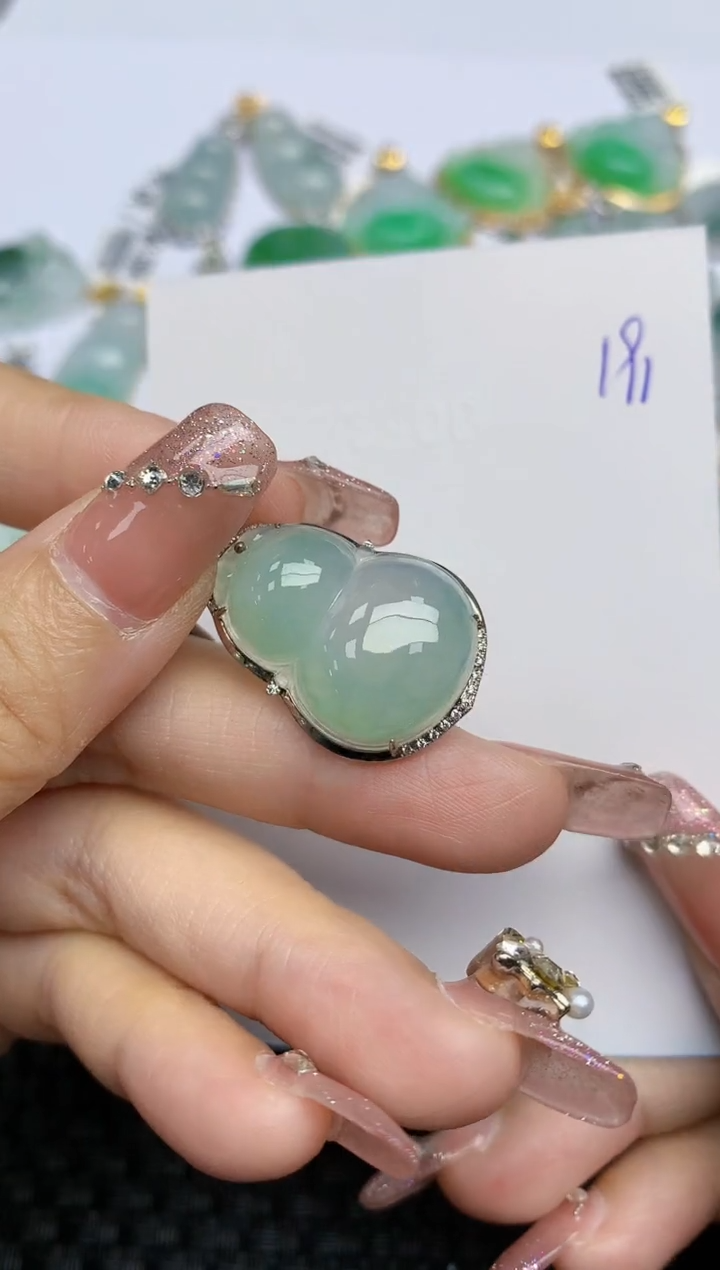 【闪购商品】翡翠颈饰18K金镶嵌天然A货翡翠 191