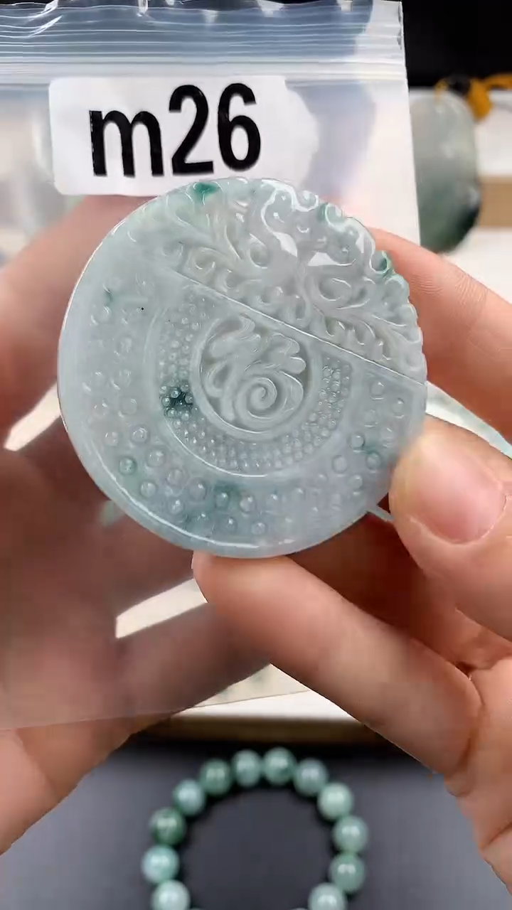 颈饰未镶嵌翡翠天然翡翠吊坠挂件