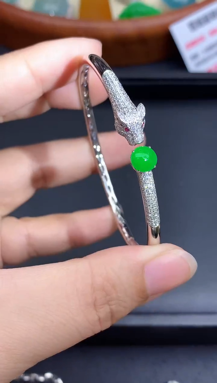 18K金镶嵌手镯翡翠737-中国好珍宝