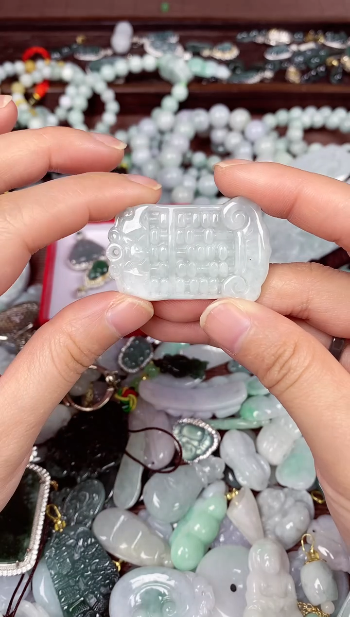 【闪购商品】翡翠颈饰未镶嵌天然A货翡翠2184