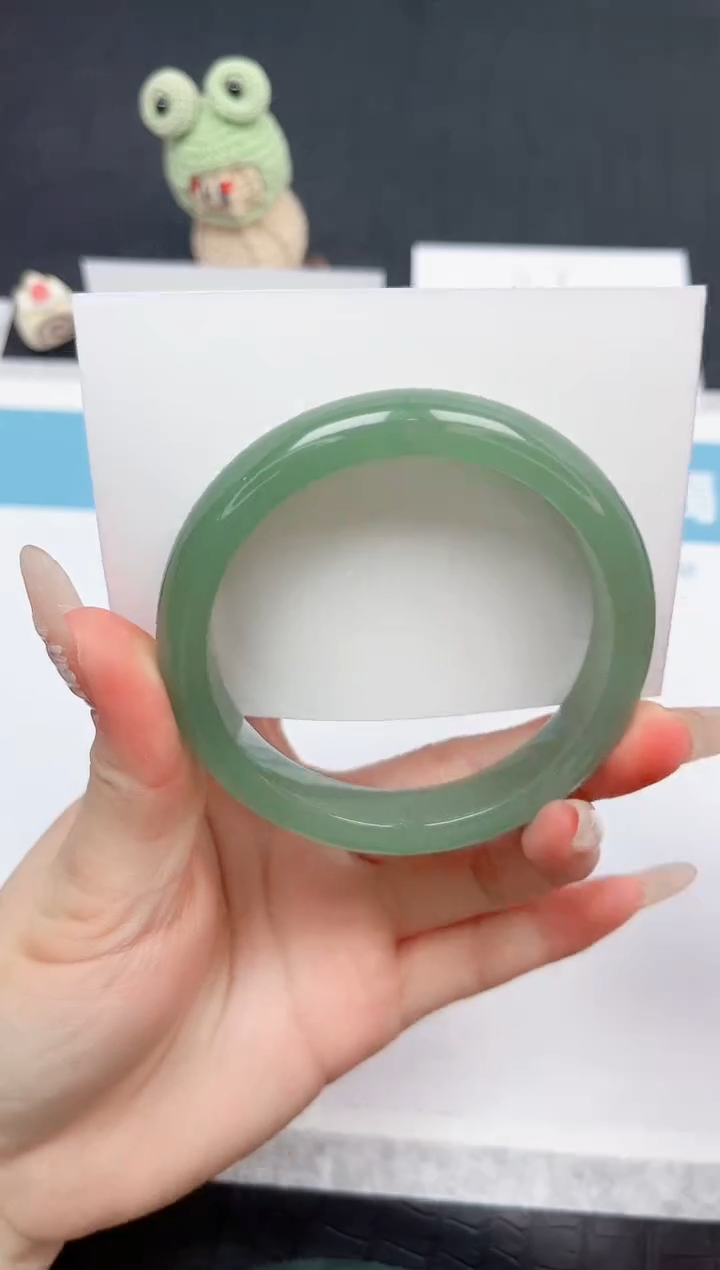 【闪购商品】石英质玉手镯未镶嵌265-58.4