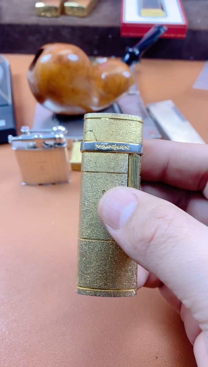 明铬哈哈哈哈哈哈