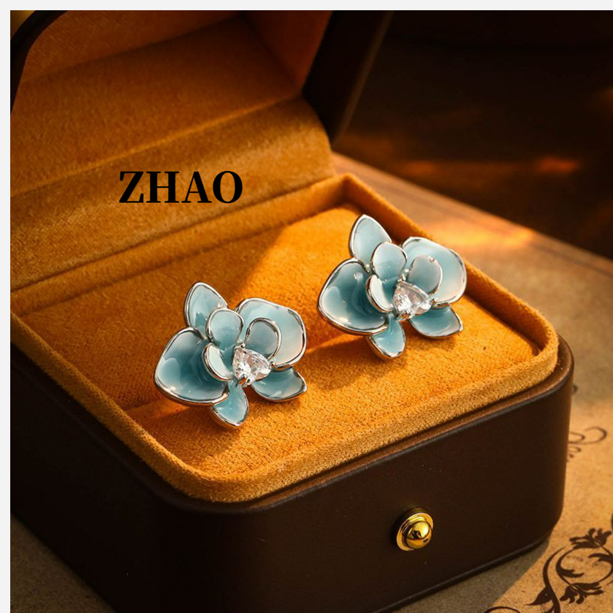 铜合金锆石耳饰 ZHAO S925银针 轻奢法式耳环简约耳钉