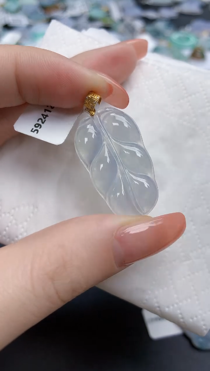 【闪购商品】翡翠颈饰18K金镶嵌天然缅甸翡翠A货