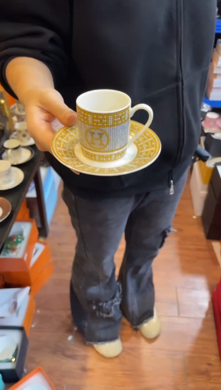 杯鸿辉家品牌瓷器，京东包邮！