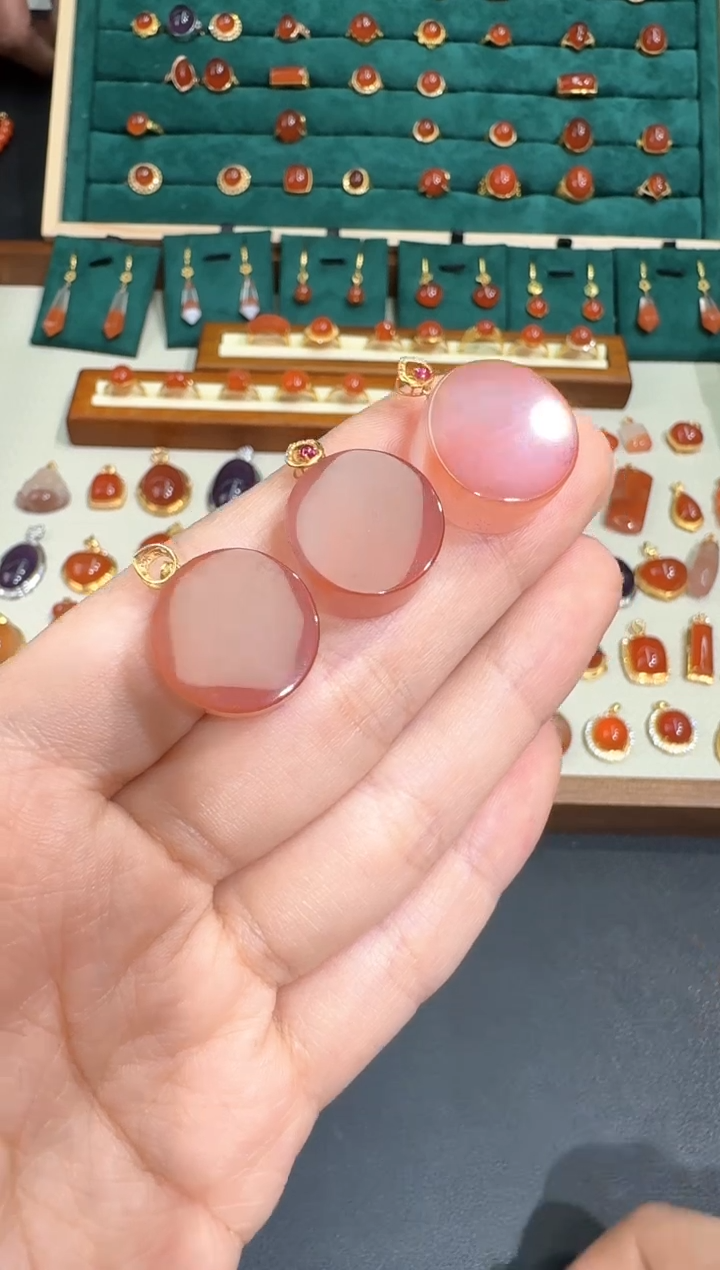 【闪购商品】南红玛瑙18K金镶嵌吊坠多样性一件X0319-223-648/18k