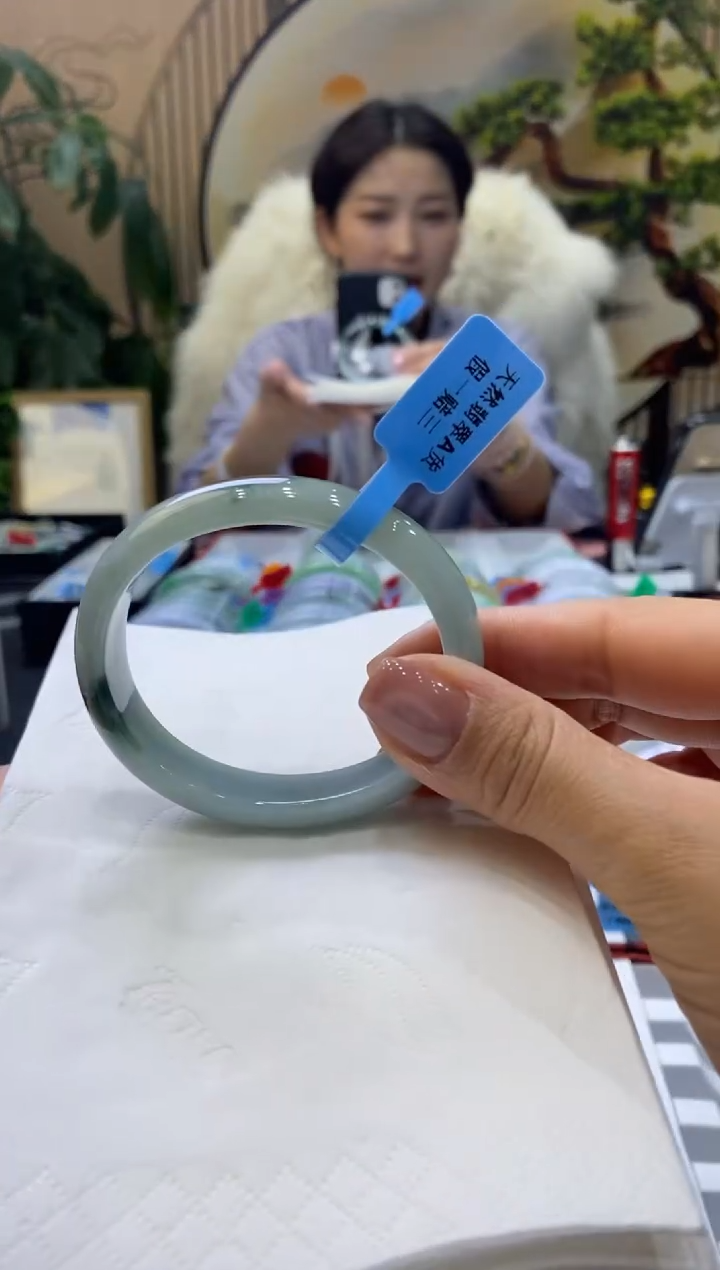 【闪购商品】翡翠手镯未镶嵌99901919