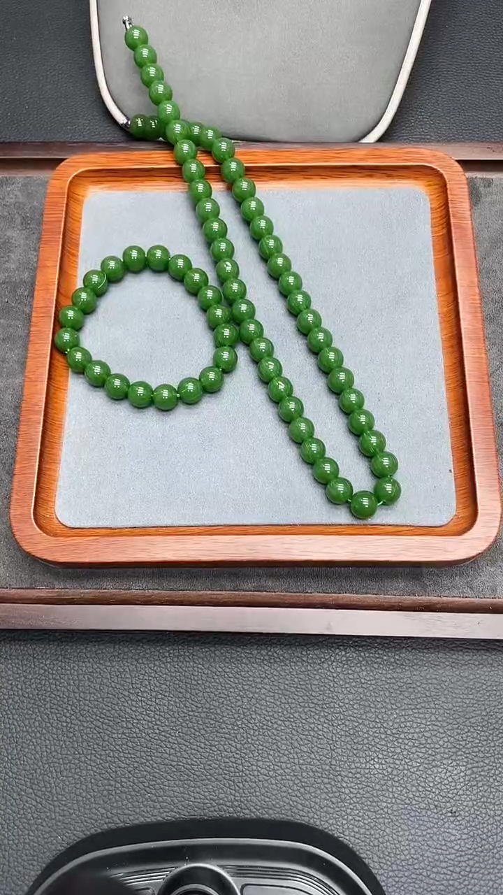 和田玉银S925镀金镶嵌套链菠菜绿10mm套链