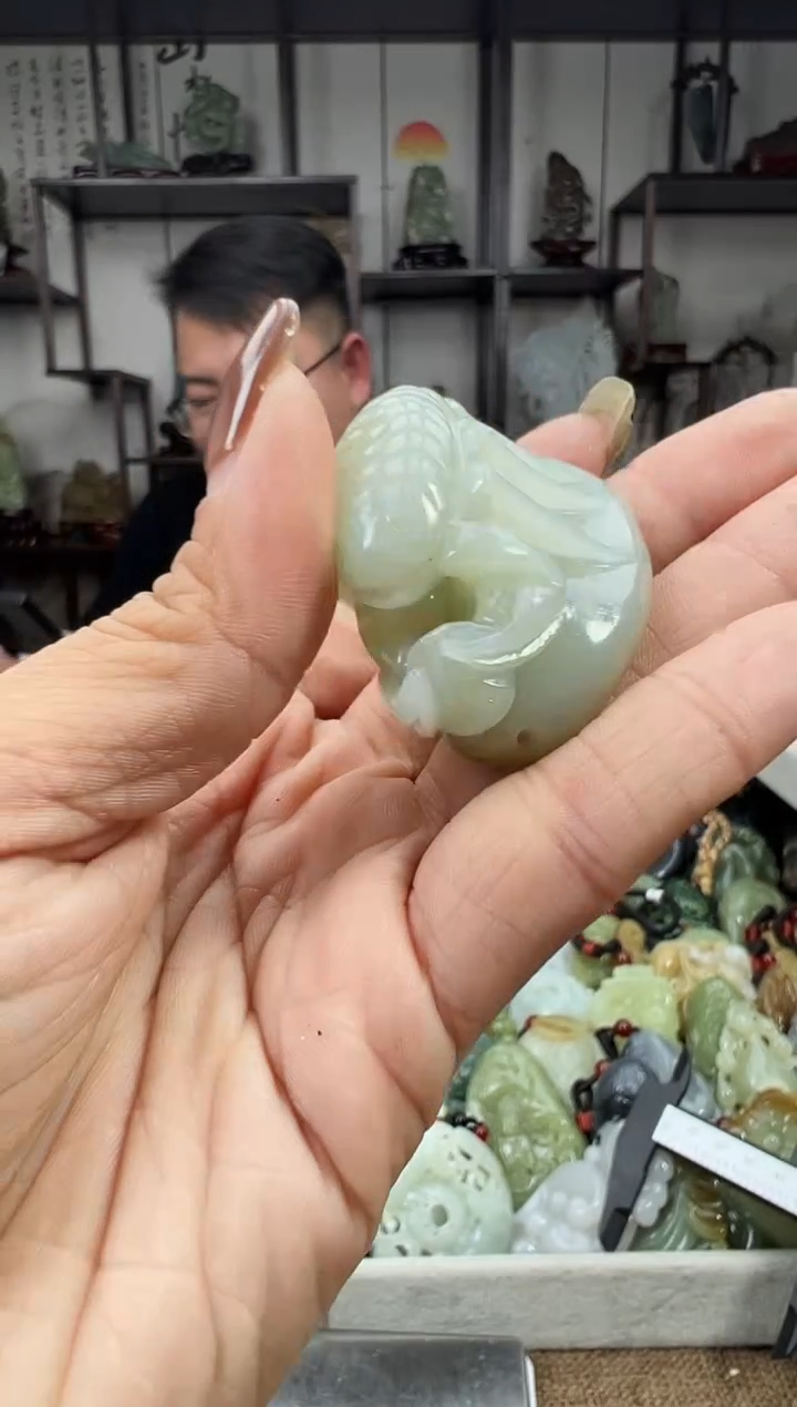 未镶嵌和田玉摆件1