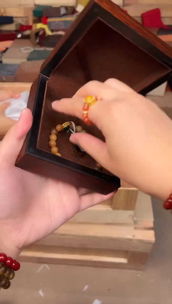 小满优赐闪购商品V无礼盒