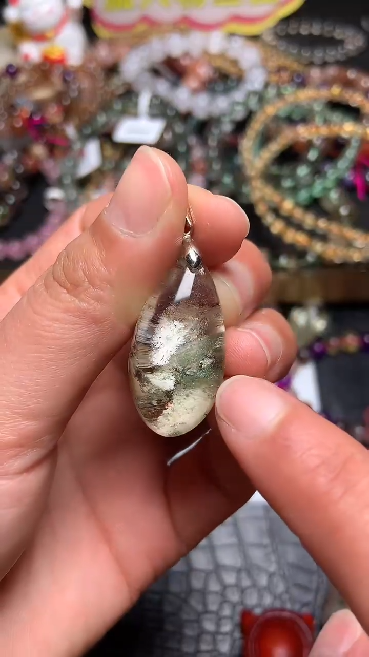 【闪购商品】水晶吊坠(赠链)未镶嵌97