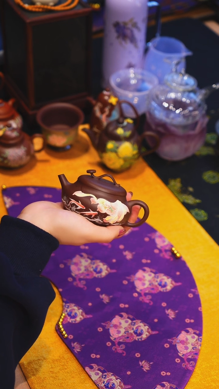 大碗茶的茶器紫砂壶